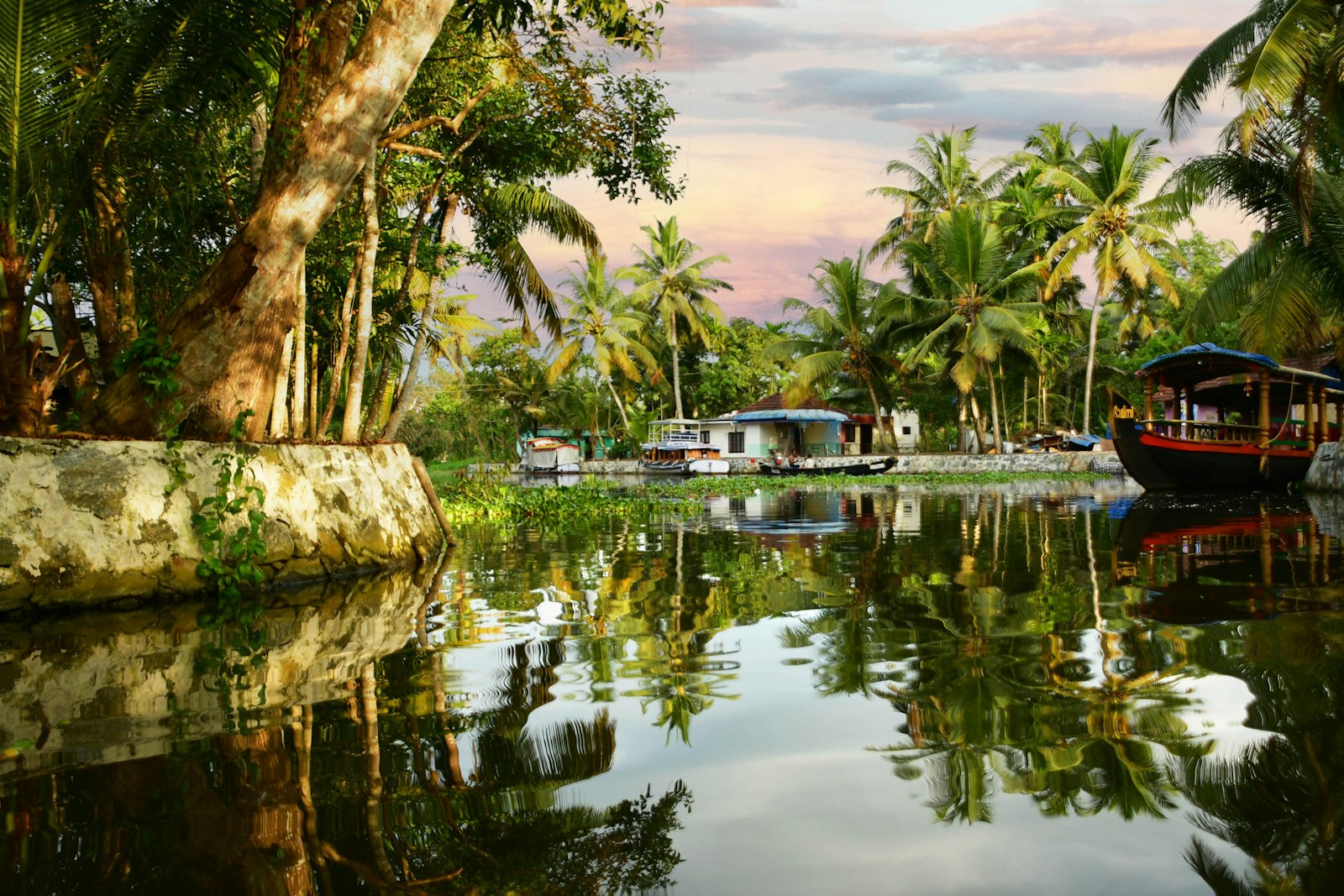 Kerala Backwaters Tour